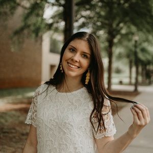 Meet your Posher, Anna